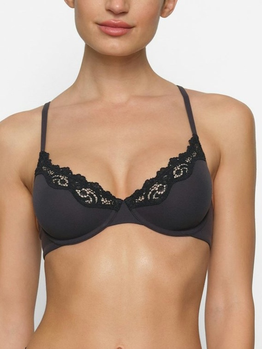 SKIMS Unlined Scooped Bra Fits Everybody Lace Size 38C in Onyx